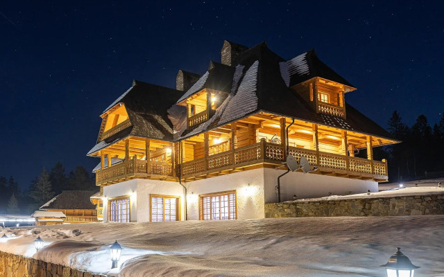 Апарт-Готель "Панщина"