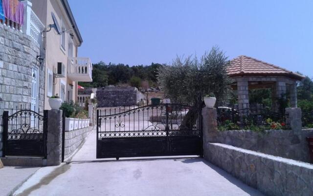 Apartments Gojkovic