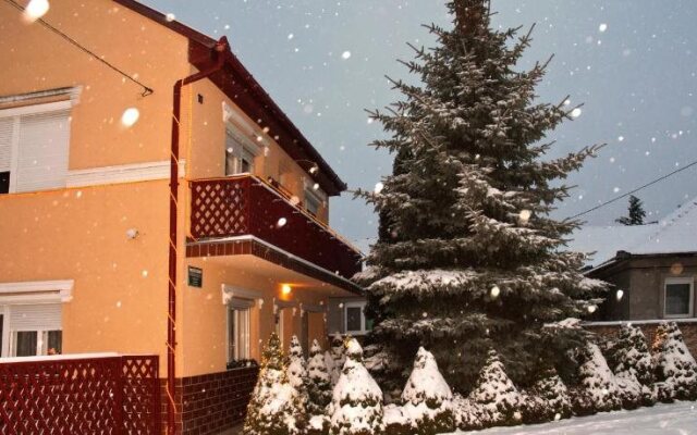 Margaret Apartman