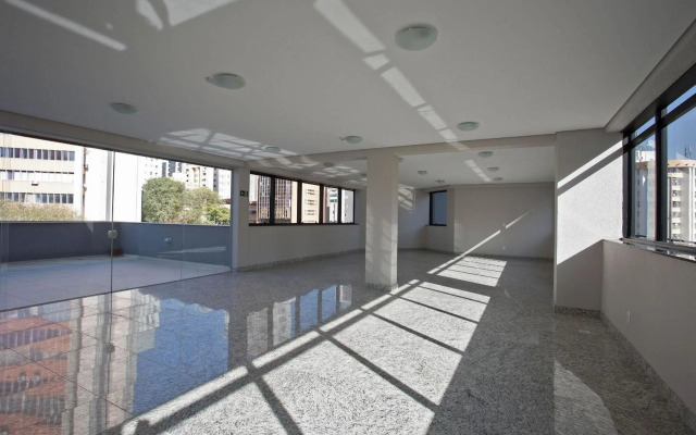 Locking's Lourdes 10