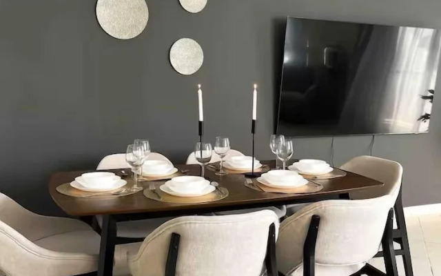 Modern Skyline Sea View 2BR Apartment