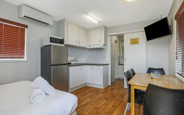 Reflections Shaws Bay - Holiday Park – Guest Rooms – Ballina