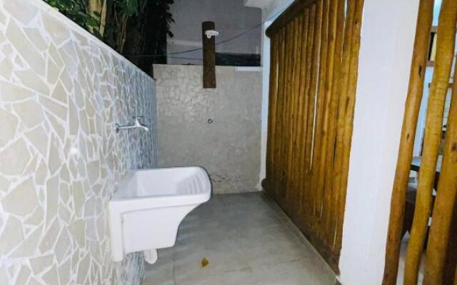 Casa 2/4 Praia Do Forte!!!! Localização Privilegiada!!!