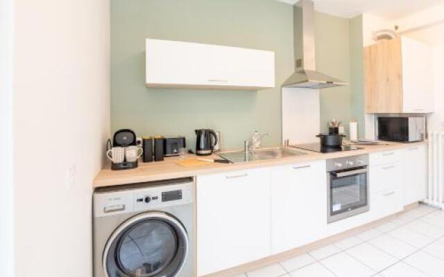 Kenedus Beau Standing Cours d'Ajot 65m2 Vue rade