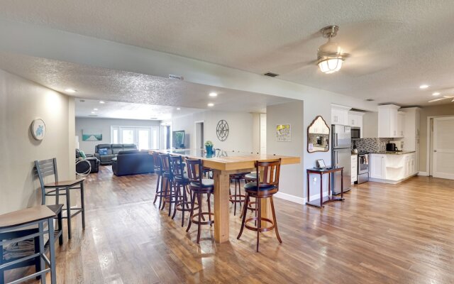 Waterfront Gem w/ Pool, Dock & Lanai in Tampa!