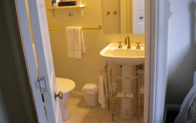 The Lodge on Elizabeth