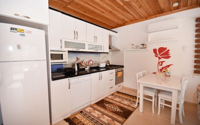 Villa Bengu by Helaltatilvillari