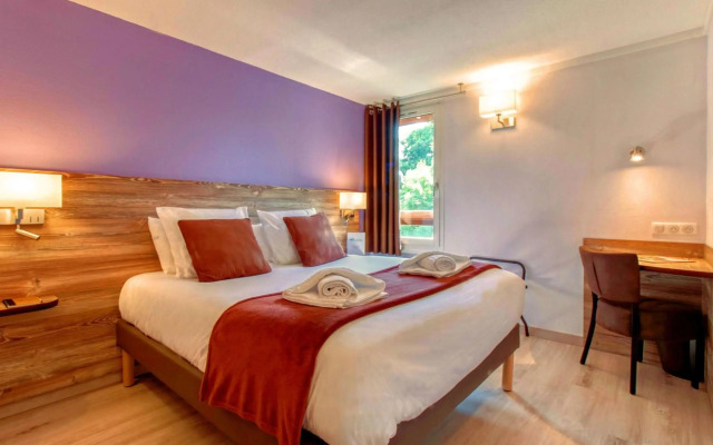 Brit Hotel Confort Pau Lons