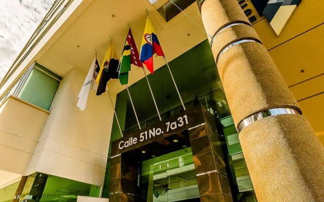 Hotel Titanium Plaza