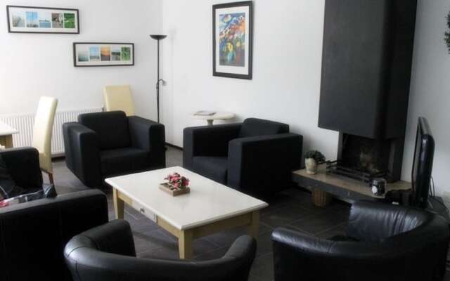 Spacious Holiday Home With Roofterrace