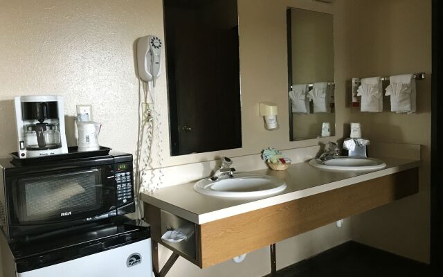 FairBridge Inn & Suites Moscow/Pullman