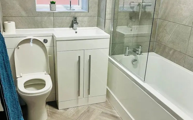 Chic Newly Built Apartment - Nottingham