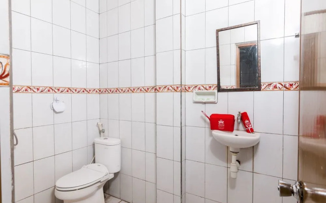 ZEN Rooms Mataram Arjuna 1