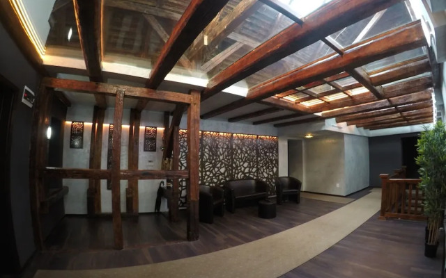 Vendi Grand Square Residence