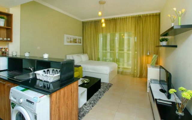 Burj Al Nojoum by R&H