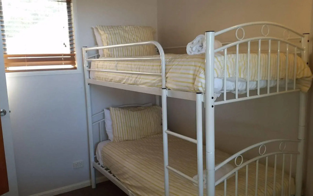 Sunrise Cove Holiday Apartments