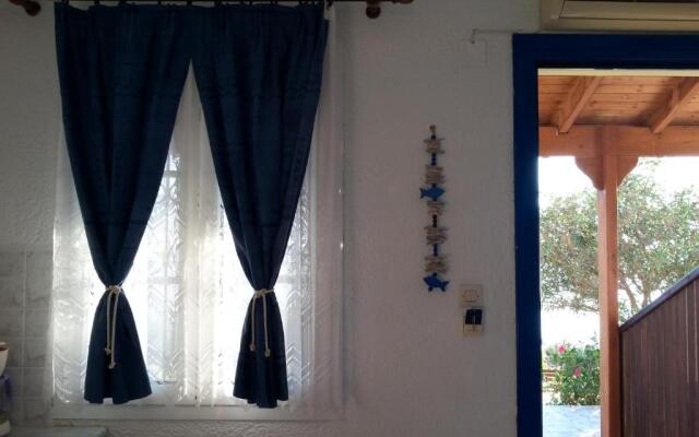 Panormitis Pizanias Houses