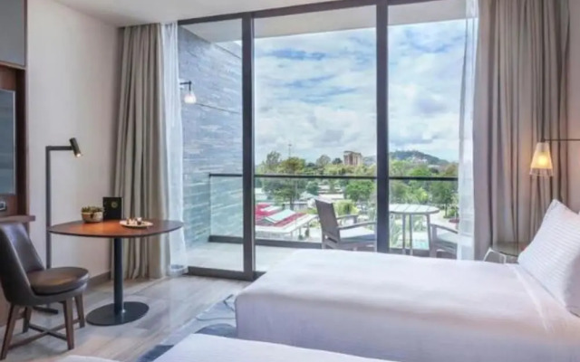 Gran Melia Red Level Deluxe City View 2