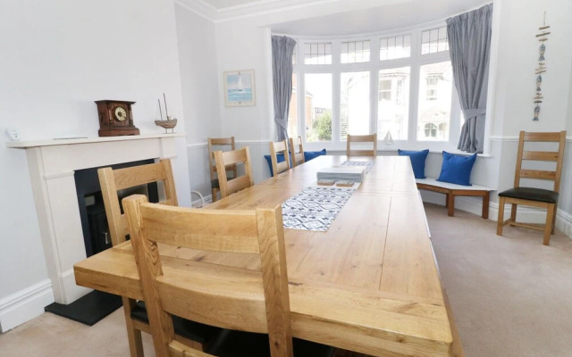 20 Ulwell Road
