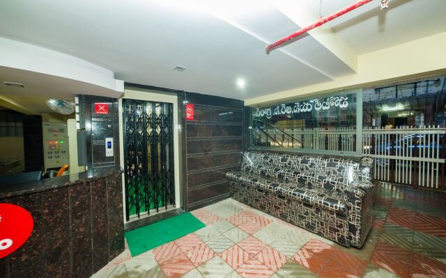 OYO Flagship 9352 Hotel SRC Grand