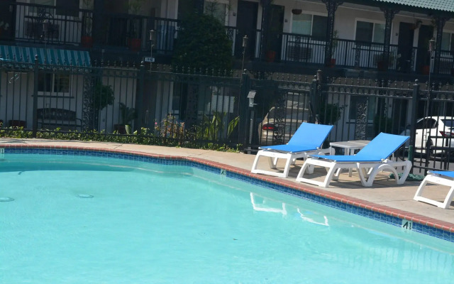 Welcome Inn on Colorado Blvd