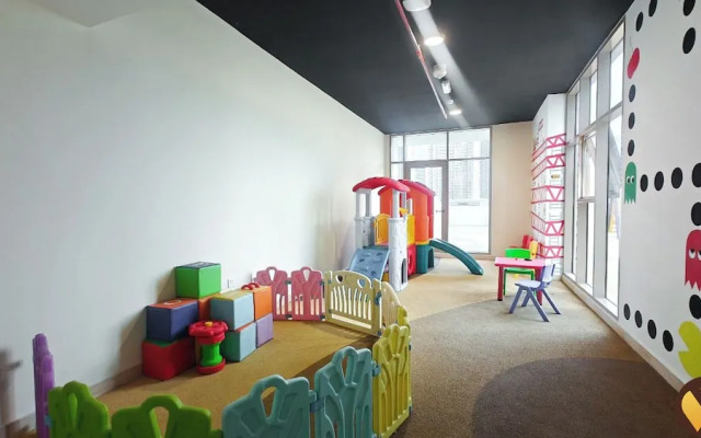 Elegant 2BR Canal View Near Dubai Mall