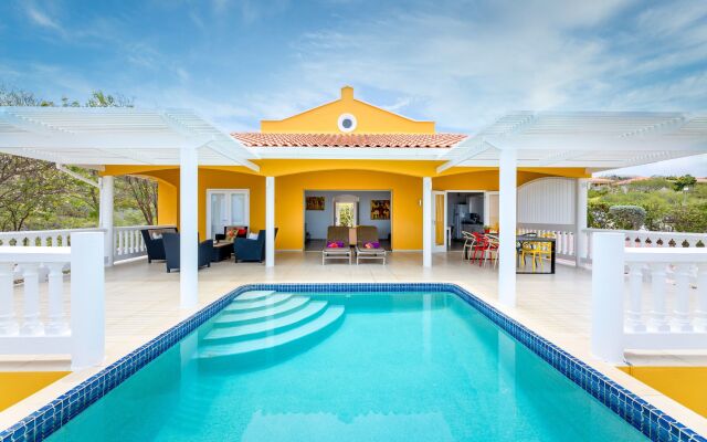 Perfect Villa At Famous Coral Estate - 5 Min To The Beach