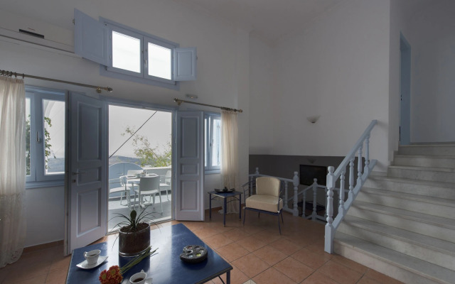 Kastro Suites