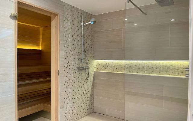 Magnolia House - Indoor Pool and Sauna