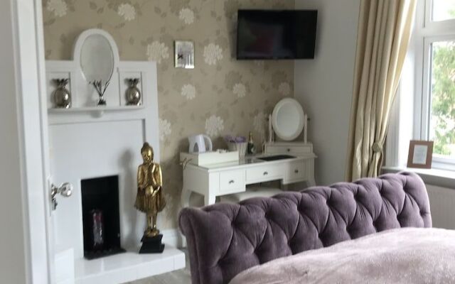 Ellesmere Cottage