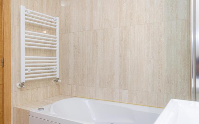 Buarcos Sunset Apartment by Rent4all