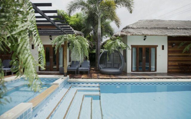 8 Villas Hua Hin