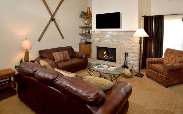 Lionshead Arcade Condo Rentals