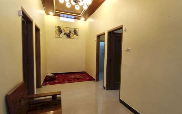 OYO 93363 Senja Dieng Homestay Syariah