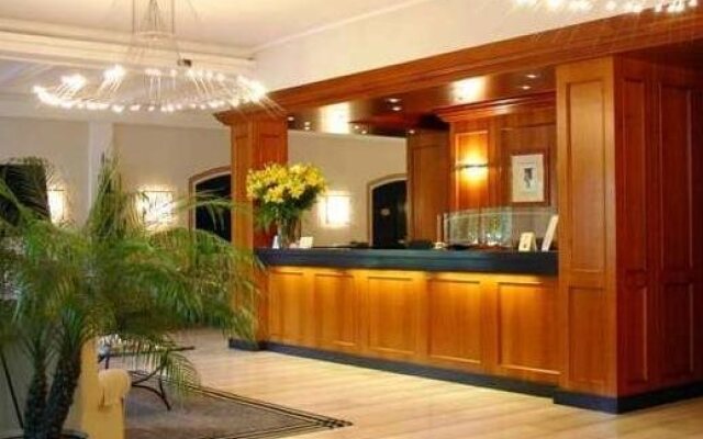 Hotel Touring