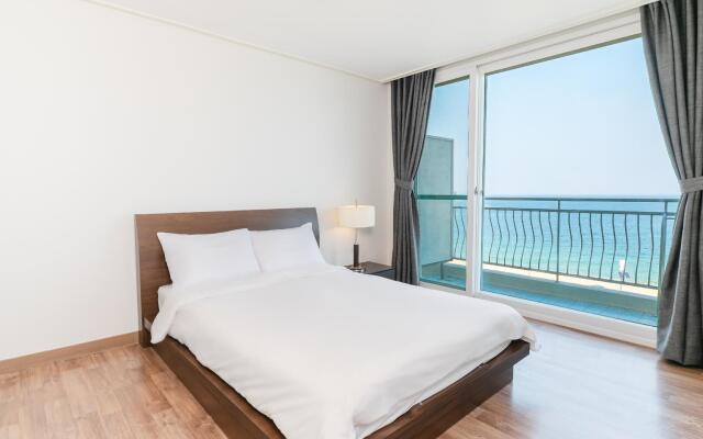 Kensington Resort Seorak Beach