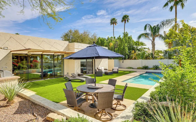 Outdoor Entertainment Space: Home in Scottsdale