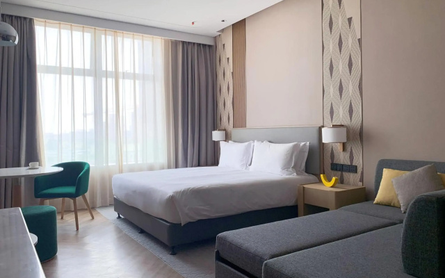 Holiday Inn Wuxi Central Station by IHG