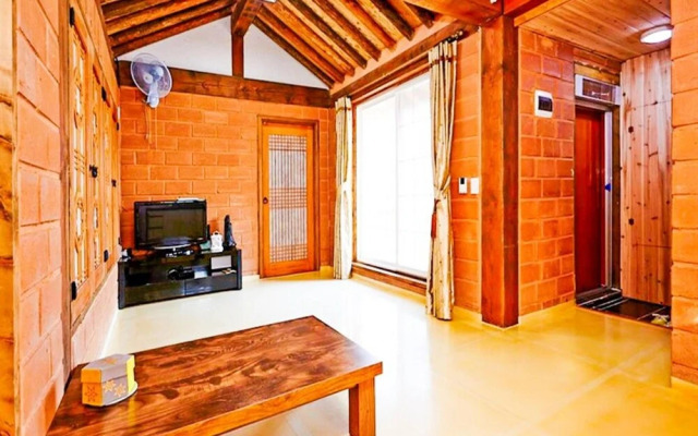 Namyangju Hanwoolchae Pension