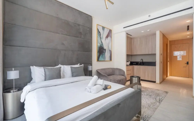 Spectacular Getaway in This Studio in The Autograph