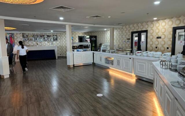 Orbi City Luxury Suite