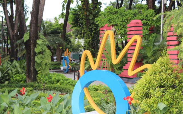 Wisma Tamu Surabaya by ZUZU