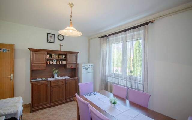 House Mirjana