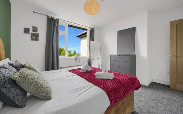 Stylish Modern Apartment - Free Parking - W