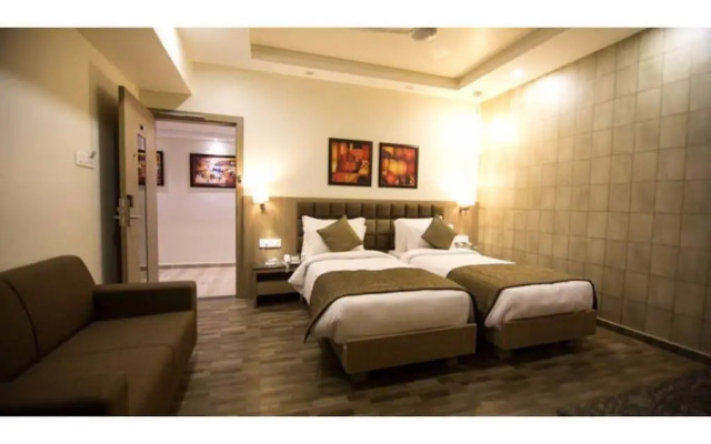 Vista Rooms at Officer Colony