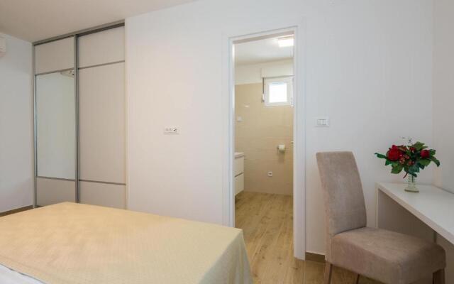 Apartments Alba 1