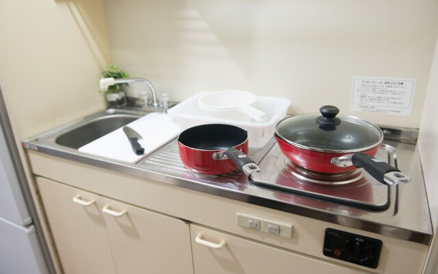 Hotel & Condominium airBest