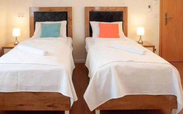 Hotel Isha