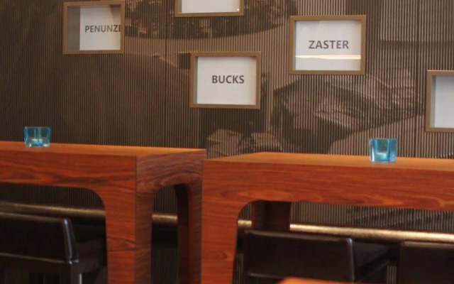 Motel One Frankfurt - Messe