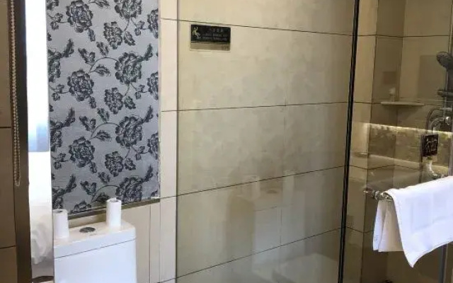 Pullman Hotel (Zoucheng Guoguo Branch)
